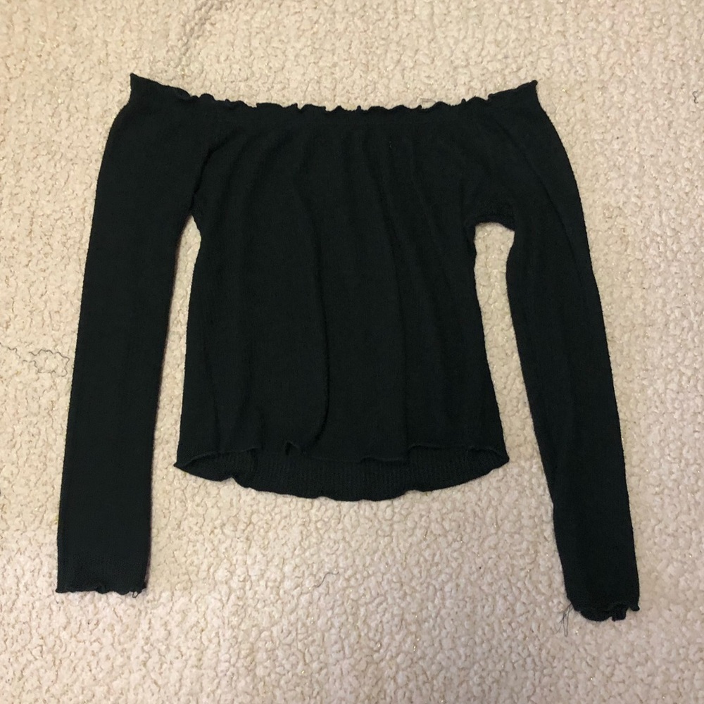 Fashion nova lettuce cut off the shoulder top.
